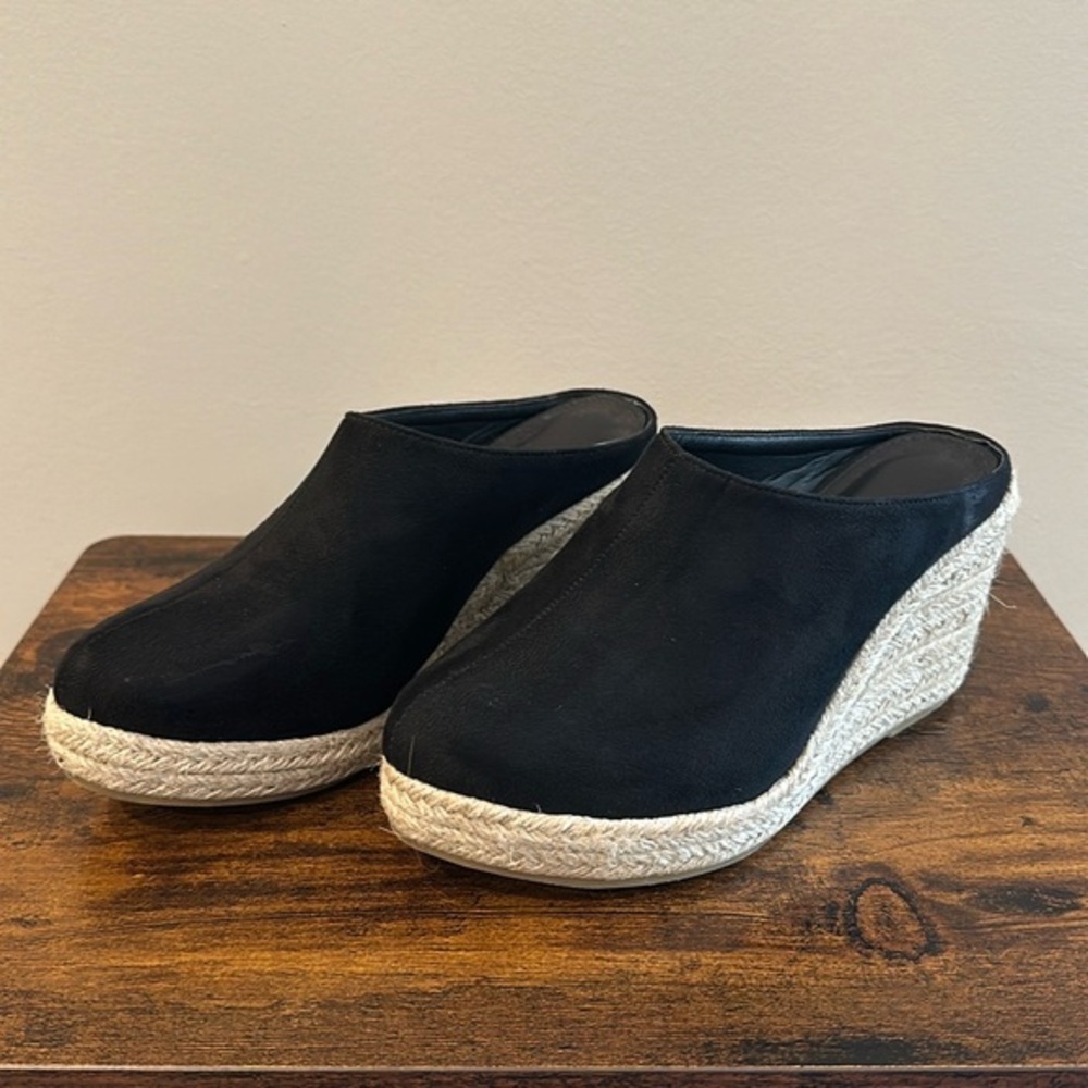 Black Faux Suede wedges
